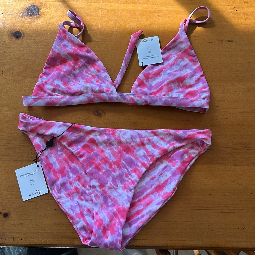Skatie bikini set size L NWT